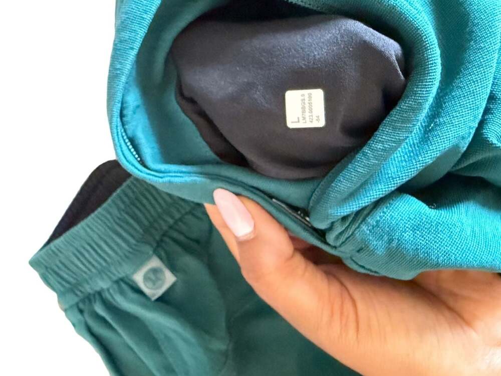 Lululemon Bowline Short 5" in Teal - Picture 6 of 6